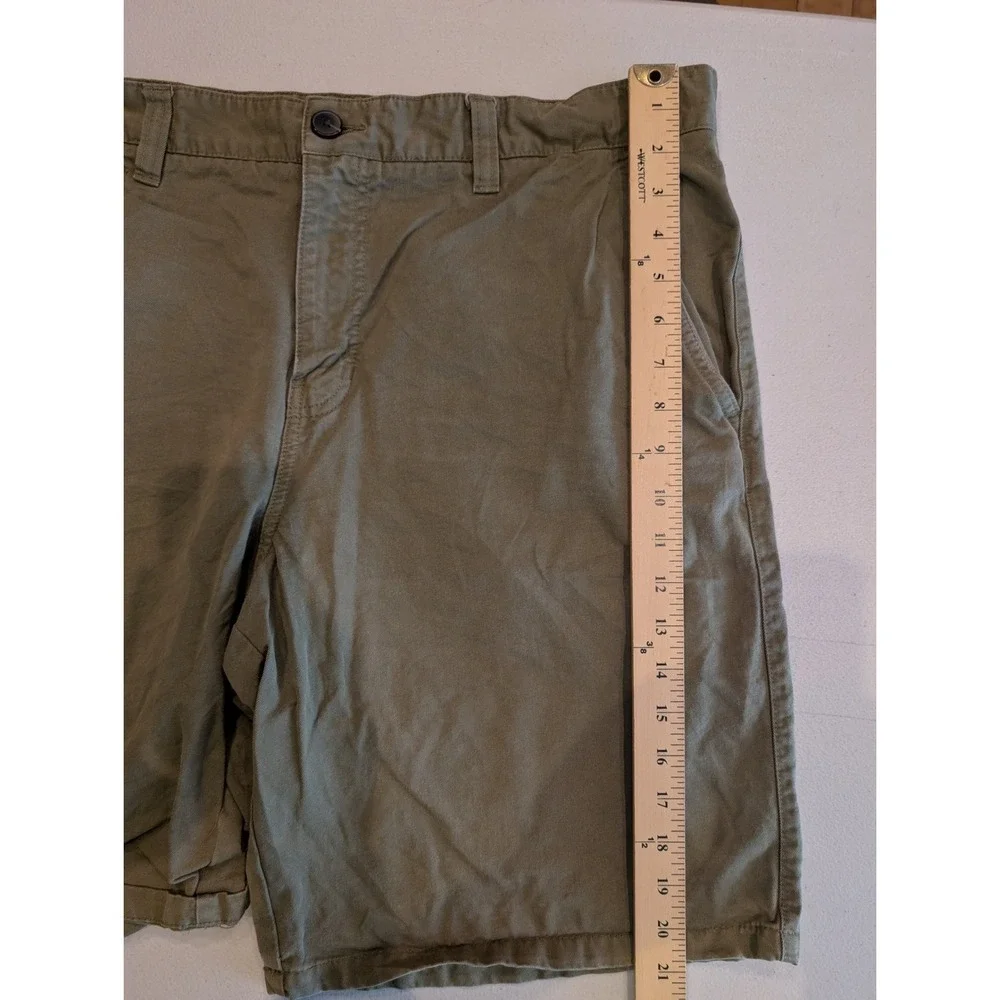 Northwest Territory Men Olive Green Cotton Twill Flat Front Chino Shorts Size 38